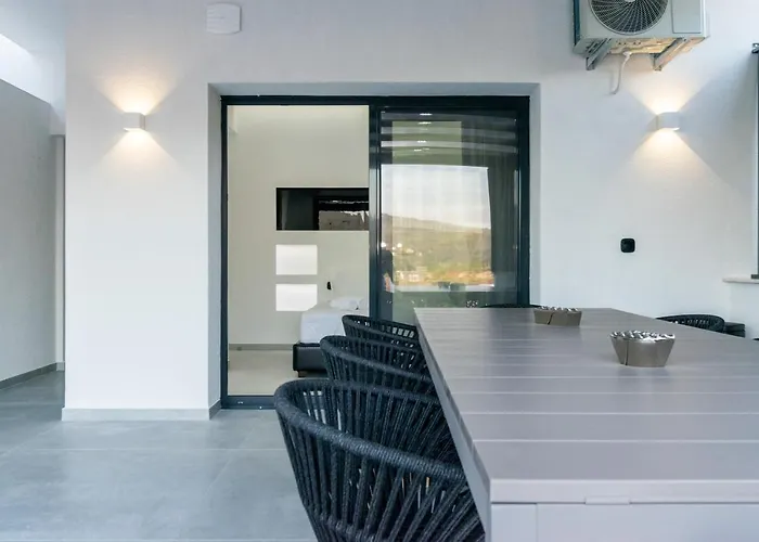 Apartamento Sithoniars Luxury 2nd Floor Roofgarden With Unique Seaview
