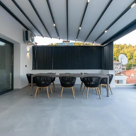 Sithoniars Luxury 2nd Floor Roofgarden With Unique Seaview דירה נאוס מרמרס