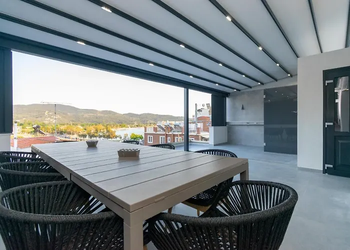 Sithoniars Luxury 2nd Floor Roofgarden With Unique Seaview דירה *